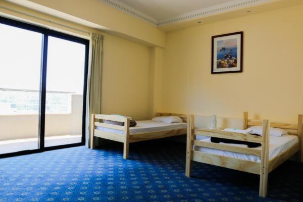 The Seafront Tower Hostel Sliema Exterior photo
