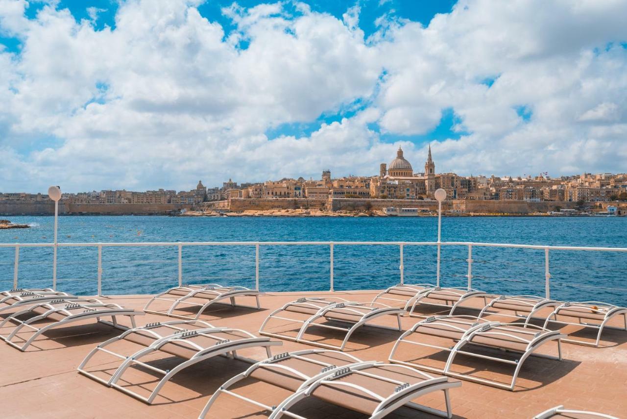 The Seafront Tower Hostel Sliema Exterior photo